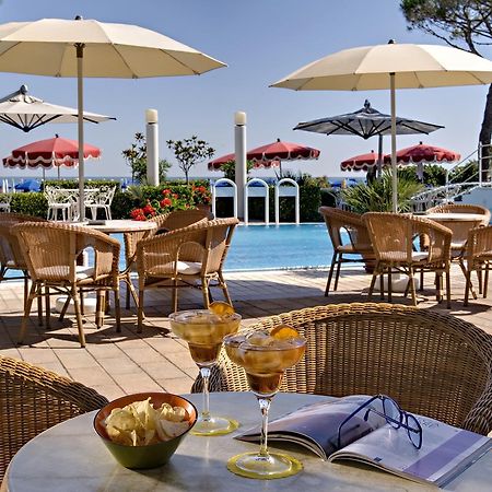 Ruhl Beach Hotel & Suites Лидо ди Йезоло Екстериор снимка