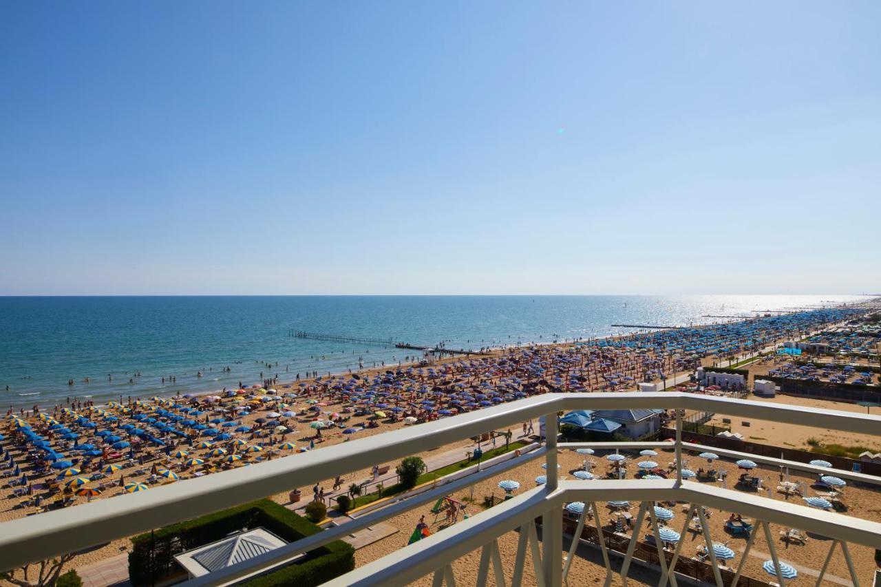 Ruhl Beach Hotel & Suites Лидо ди Йезоло Екстериор снимка