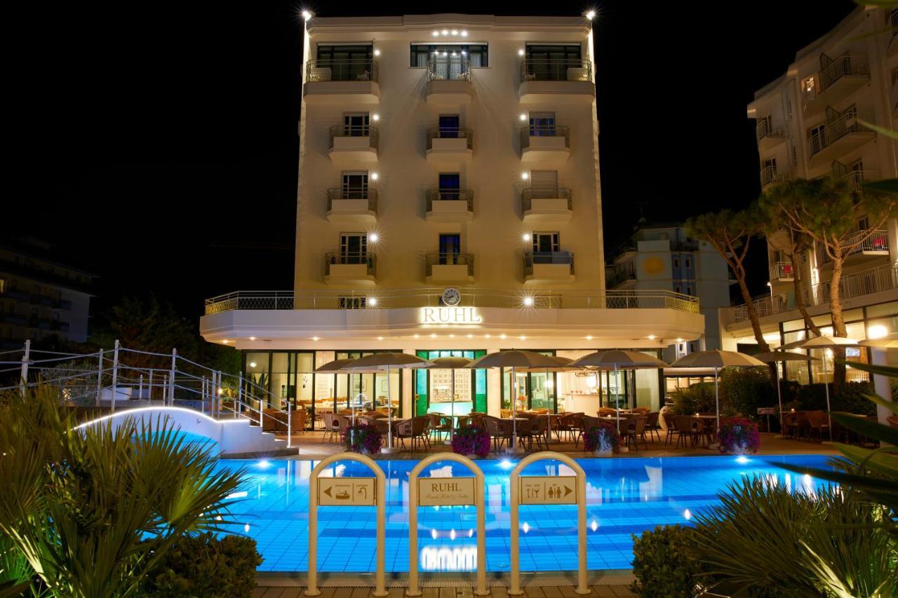 Ruhl Beach Hotel & Suites Лидо ди Йезоло Екстериор снимка