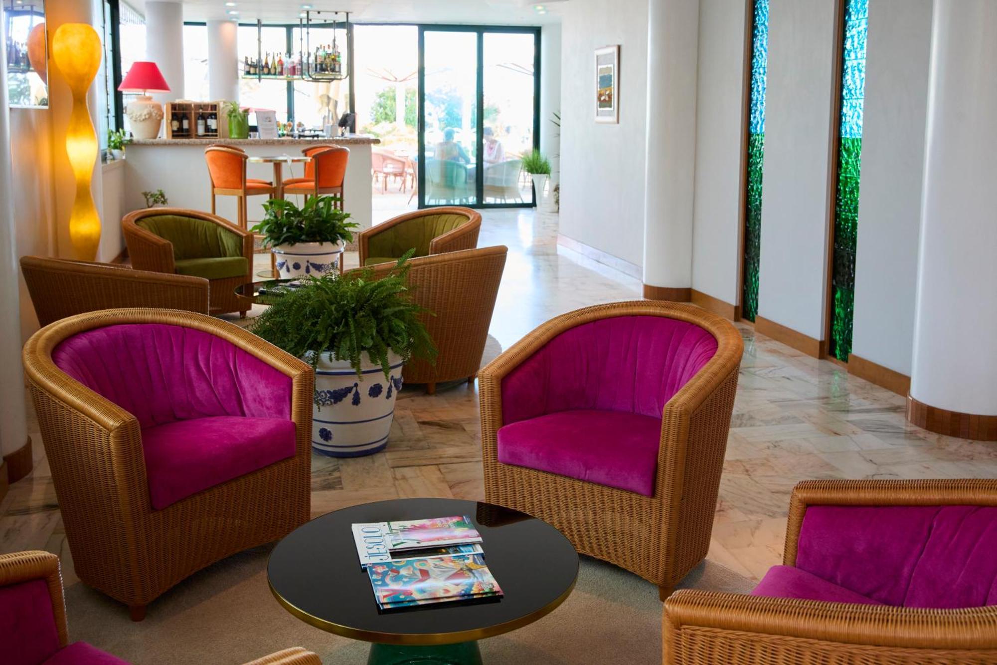 Ruhl Beach Hotel & Suites Лидо ди Йезоло Екстериор снимка
