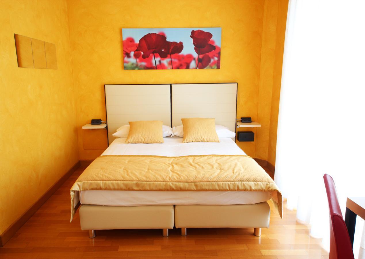 Ruhl Beach Hotel & Suites Лидо ди Йезоло Екстериор снимка
