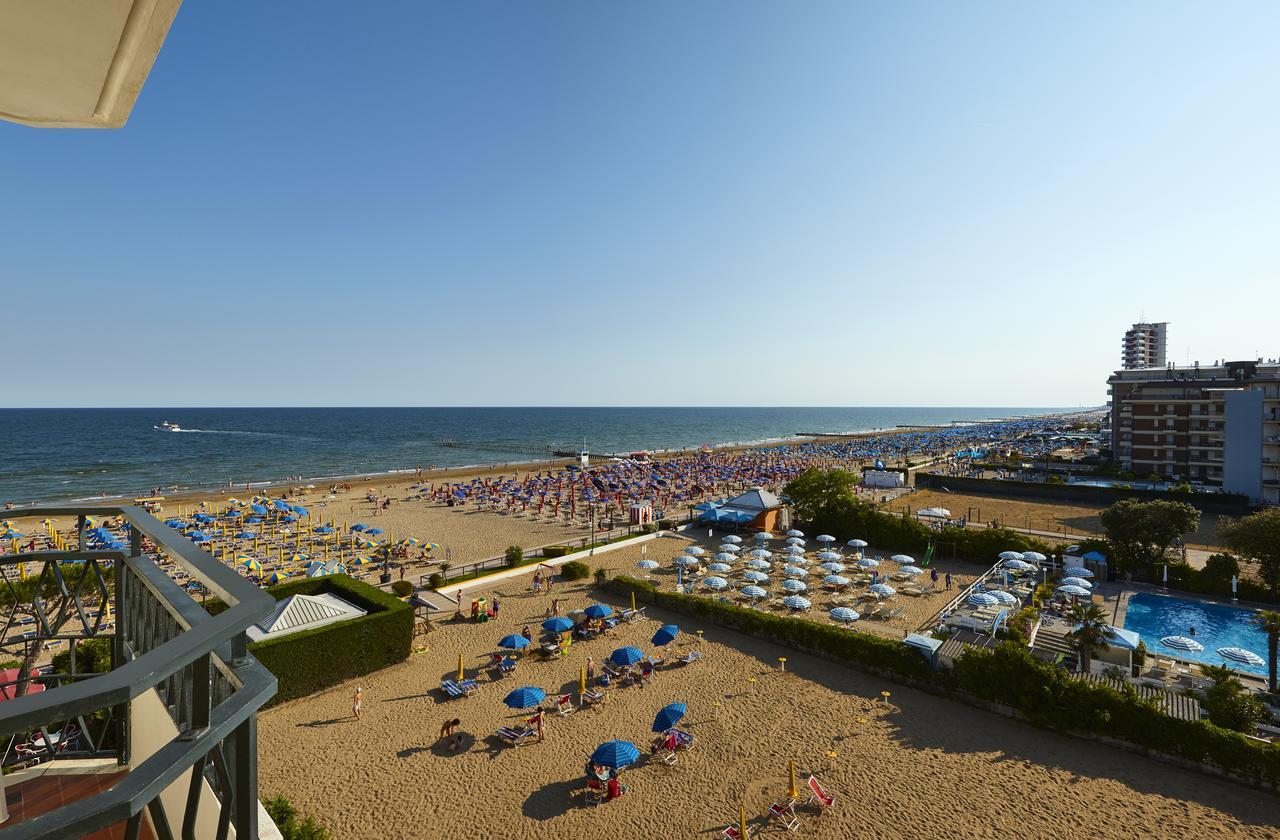 Ruhl Beach Hotel & Suites Лидо ди Йезоло Екстериор снимка