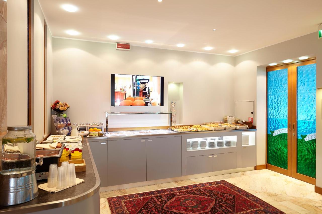 Ruhl Beach Hotel & Suites Лидо ди Йезоло Екстериор снимка